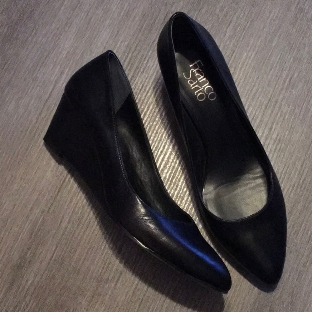 Franco Sarno Black Wedge Pumps - Picture 2 of 3